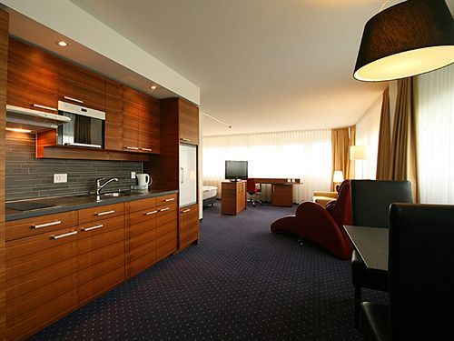 Hotel Hoeri Inn Экстерьер фото