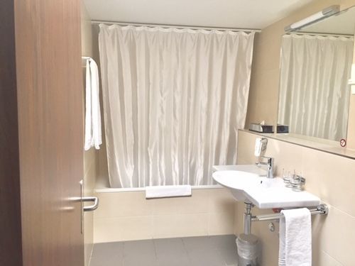 Hotel Hoeri Inn Экстерьер фото